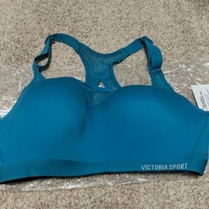 Victoria sport sports bra